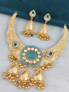 Ensemble de collier en fusion de doublet et de polki de qualité supérieure fait à la main, design magnifique, parfait pour les mariages, les occasions festives, les tenues de soirée - Product Image 5