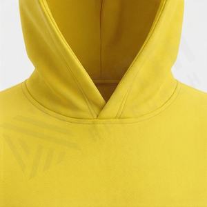 Hoodie surdimensionné élégant pour homme, design vintage délavé avec poche avant, confortable, personnalisable pour l'hiver. - Product Image 4