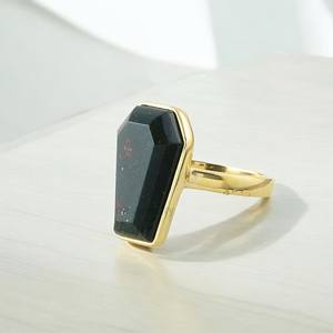 Bague pour femme en argent sterling 925 plaqué or 18 carats, faite à la main, avec pierre précieuse naturelle hématite, sertie clos, style bohème, certifiée ISO - Product Image 3