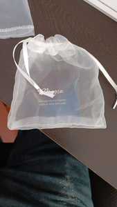 Sacs à cordon en coton organza sur mesure en blanc transparent avec impression de logo personnalisé. Idéal à des fins promotionnelles et cadeaux - Product Image 6