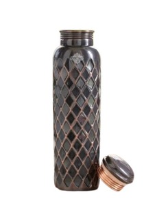 2025 articles de vente chauds bouteille en cuivre en relief fourmi 1 LTR, la bouteille en cuivre perforée fourmi est un mélange unique de tradition - Product Image 6