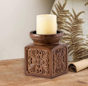 Pintoresco portavelas de madera perfecto para interiores de temática antigua o acentos de esquina acogedores disponibles a precios al por mayor - Product Image 1