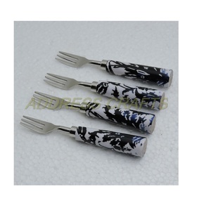 Ensemble de fourchettes à dîner en acier inoxydable de luxe écologiques et durables, manche créatif, couverts multifonctions, fourchette à fruits - Product Image 1