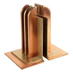 Sujetalibros de metal resistente con acabado brillante, perfectos para decoración contemporánea y durabilidad de uso diario a largo plazo - Product Image 1