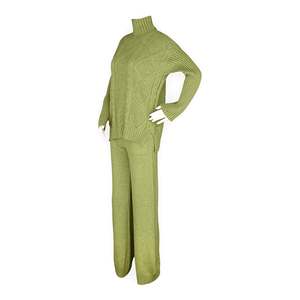 Set da Donna in Maglia a Trecce Beige Tinta Unita # Completo Formale in Lana a 2 Pezzi con Pantaloncini e Top Estivo, Taglie S/M-L/XL, Abbigliamento RND - Product Image 1