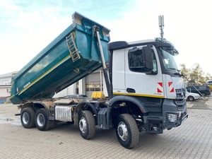 Camión Volquete Usado Mercedes Benz Arocs 4143K 8X4 de 2017, Camión de Servicio Pesado con Potente Motor de 430HP, Excelente Estado, Listo para Minería - Product Image 6