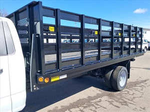 CONDITION SUPÉRIEURE UTILISÉE 2024 Ford F-550 Super Duty - Product Image 2