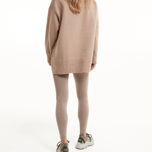 Conjuntos de Yoga de fitness de alta calidad Tejido de punto Logotipo personalizado en la cintura Ropa de fitness Premium - Product Image 4