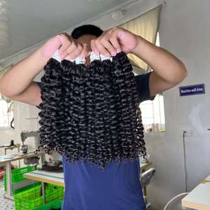 Extensions de cheveux humains bouclés vierges vietnamiens d'Asie de l'Est, avec closure en dentelle HD, noir naturel - Product Image 2