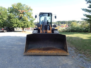 Tractor de Ruedas 621G de 150HP, Modelo 2023, con Motor y Caja de Cambios en Venta - Product Image 5