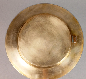 จานรองอาหารหรูหราสีทองทองเหลืองขนาด 13 นิ้ว แบบใช้แล้วทิ้ง เป็นมิตรกับสิ่งแวดล้อม สำหรับงานเลี้ยงฉลองเปิดเทอม  แบบสั่งทำพิเศษ - Product Image 5