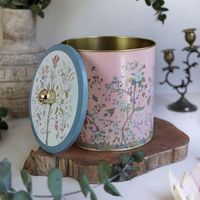 Kontensan – Pot rond en métal rose pastel à motif floral, avec poignée à bouton, motif élégant sur base rose pastel ER1471G Turquie