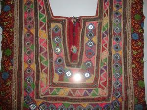 Écusson de cou rétro, broderie miroir, broderie, broderie, Applique, artisanat de couture - Product Image 3