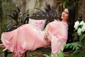 Princesses Look MÈRE DE MARIÉE Porter Couleur Rose Moti & Diamant Travail Georgette Saree Avec Fantaisie Blouse Pièce - Product Image 3