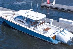 PRIX RÉDUIT pour les outils de travail manuel légers et à haute efficacité Valhallas Boatworks V-46 2025 - Product Image 3