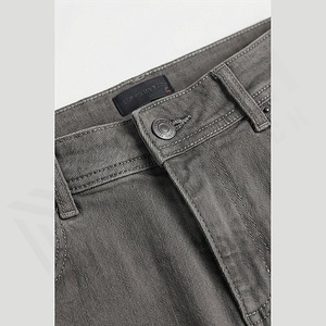 Jeans pour homme coupe droite, taille confortable, taille mi-haute, légers, en denim de coton uni, personnalisables pour l'hiver - Product Image 4