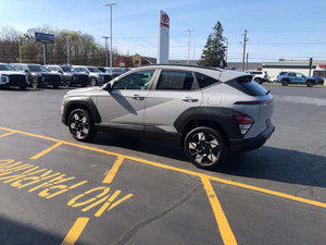 Voiture électrique Hyundai Kona berline 2025 d'occasion, traction avant, batterie au lithium, simple transmission, conduite à gauche - Product Image 2