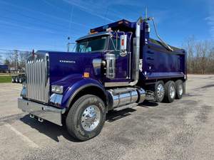 Camión Volquete Kenworth W900B Usado, de Tres Ejes, con Transmisión Automática Allison, en Venta, al Mejor Precio - Product Image 1
