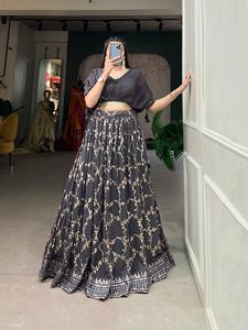 Multi Color Dhwaja Exportar Nuevas Lentejuelas e Hilo Bordado Triturado Georgette Lehenga Choli Colección para Mujeres Venta en Línea - Product Image 3