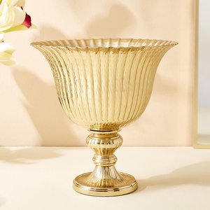Vase à fleurs de table martelé en métal doré de luxe moderne style de Noël pour la décoration de la maison et du mariage à l'extérieur - Product Image 4