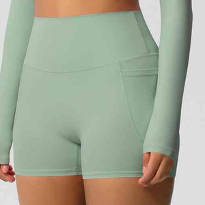 Pantalones cortos de motorista acanalados elásticos de cintura alta para mujer, mallas deportivas suaves y cómodas, sin costuras, cintura alta - Product Image 3