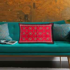 Cojín con Estampado Kilim Heritage: Cojín Decorativo Rústico Turco Vintage, 20"x20" - 50x50 cm - Product Image 4