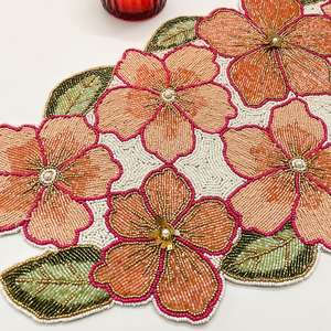 Camino de mesa floral con cuentas hecho a mano, decoración de primavera, tapete de mesa de comedor bordado multicolor - Product Image 2