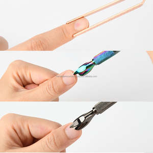 Pinzas de Doble Punta de Acero Inoxidable para Modelar Uñas, Empujador de Cutículas con Clip Cruzado, Herramienta Profesional de Manicura, Limpieza de Uñas Personalizada - Product Image 2