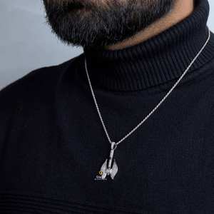 Icy Viking Axe Pattern Iced Out Pendant en plata de ley 925 para unisex con diamantes de moissanita de corte brillante redondo - Product Image 2