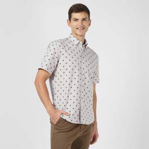 Camisa de playa ecológica para hombre, cómoda seda ultrasuave, materiales sostenibles para la exposición al sol durante todo el día, suministro ODM - Product Image 2