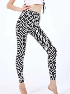 Mallas deportivas de algodón 100% para mujer, conjunto de entrenamiento personalizado, mallas ajustadas deportivas más vendidas para mujer - Product Image 4