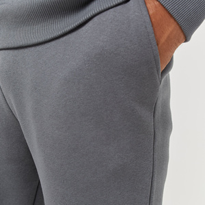 Conjunto Deportivo de 2 Piezas para Hombre, 100% Algodón, Cierre con Cordón, Logotipo Personalizado con Impresión DTF, Color Sólido, Estilo Urbano - Product Image 5