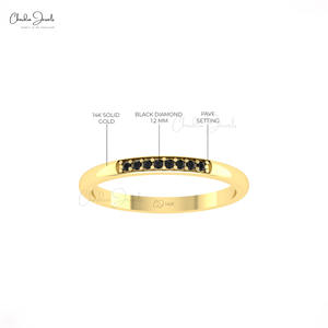 Anillo de Oro Sólido de 14k Hecho a Mano con Diamantes Negros de Corte Brillante de 1.2mm, Diseño de Canal, Producto de Moda, Regalo para Compromiso - Product Image 4
