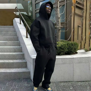 "Personalizado Unisex Pantalones apilados Sudadera con capucha Traje de chándal acampanado Conjunto Pantalones de chándal transpirables y Sudadera con capucha Fabricante al por mayor" - Product Image 3