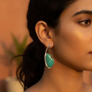 Pendientes de Diamantes en Oro Blanco para Mujer, Joyería Elegante para Compromiso - Product Image 1