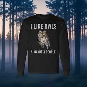 T-shirt a maniche lunghe con stampa digitale unisex girocollo per adulti, con stampa digitale, con scritta 'I Like Owls And Maybe 3 People', abbigliamento promozionale - Product Image 3
