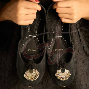 Calzado Khussa para Mujer, Personalizado, de Cuero Genuino, Forro de Terciopelo, Diseño Moderno Estampado, Antideslizante, Marca Privada - Product Image 5