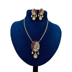 Ensemble de boucles d'oreilles et pendentif en plaqué or Kundan Polki et rubis - Product Image 1