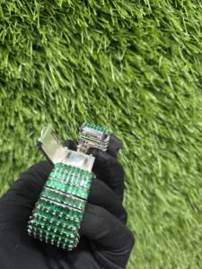 Montre pour homme en émeraude et diamant, dernier design tendance pour les soirées chics, luxe, style hip-hop, bracelet à fermoir, montre en moissanite - Product Image 4