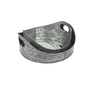 ชุดถาดโลหะชุบสังกะสี2ชิ้นการออกแบบที่หรูหราสำหรับความต้องการในการเสิร์ฟที่หลากหลาย - Product Image 1