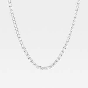 Collar DE TENIS graduado de moda con tachuelas de diamantes cultivados en laboratorio de corte esmeralda de oro blanco sólido de 18 quilates de gama alta a precios a granel - Product Image 2