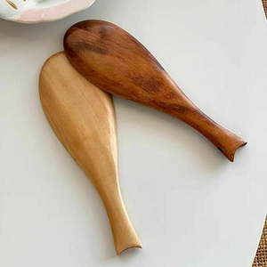 Cuillère en bois Design poisson-Ustensile sculpté unique pour cuisiner, servir et offrir un ustensile artisanal fait à la main - Product Image 6