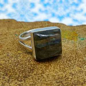 Bague carrée en argent sterling 925 faite à la main avec pierre précieuse de Labradorite Flash bleu gris naturel pour les mariages et les fêtes - Product Image 3