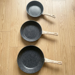 High Quality Granite Non-stick Frying <b>Pan</b> Aluminum Skillet with Wood Grain <b>Handle</b> Maifan Stone Fry <b>Pan</b> for Induction - Product Image 3