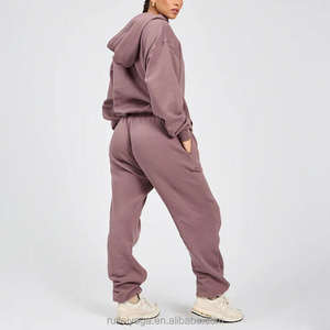 Conjuntos de chándal personalizados para mujer, pantalones de chándal de algodón de rizo francés de peso pesado con bengalas y rectos - Product Image 5