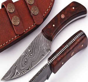 Cuchillo de Caza de Hoja Fija Hecho a Mano con Mango de Palisandro, Cuchillo Bu/aft de Damasco de Tamaño Personalizado con Funda de Cuero - Product Image 1