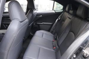 Lexus UX 200 SUV 2022 USADO, Negro, Tracción Delantera, con Volante a la Derecha/Izquierda, Asientos de Cuero, Importación Europea de Primera Calidad, Vehículo Usado en Venta - Product Image 5