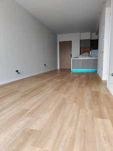 Pisos de tablones de vinilo pisos LVT pisos de baldosas de vinilo de lujo SPC pisos Vietnam - Product Image 4