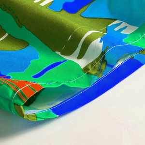 Pantalones cortos de entrenamiento de gimnasio de estilo callejero para hombre recién llegados pantalones cortos de entrenamiento de patrón sólido con estampado de sublimación completa - Product Image 4