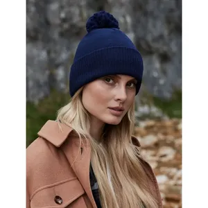Cappello Invernale Snowstar in Cotone Biologico, Accessorio Sostenibile per Sport Invernali - Product Image 2